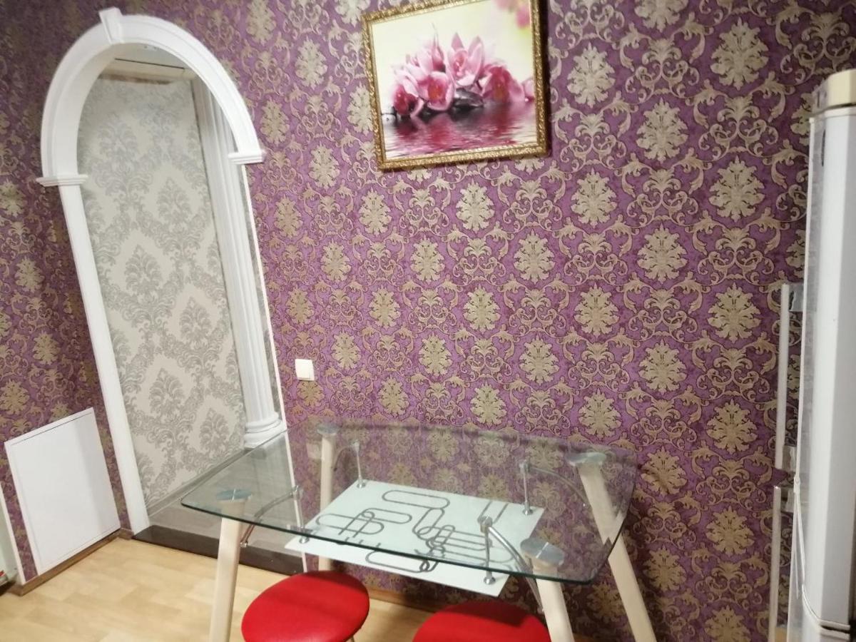 Apartment - Pervaya Liteinaya 2 Zaporizhia エクステリア 写真